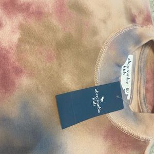 Abercrombie Kids Crewneck - NWT